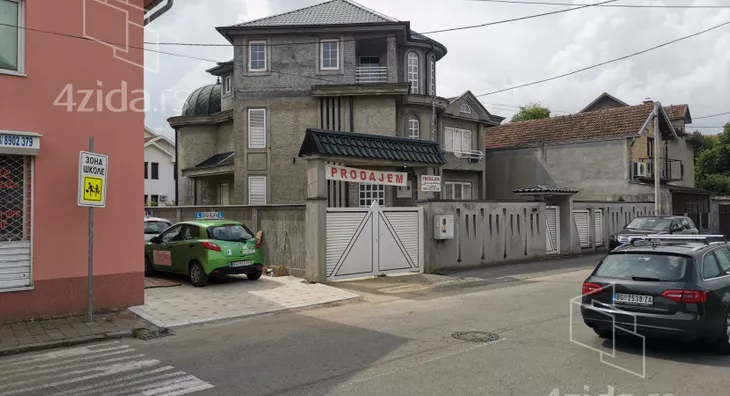 4-etažna kuća | 4zida