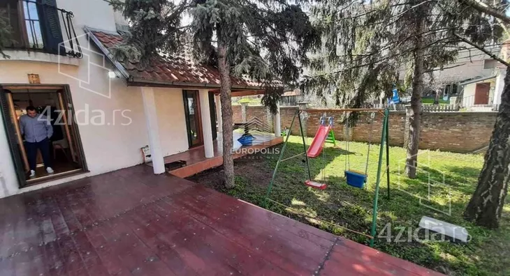 3-etažna kuća | 4zida