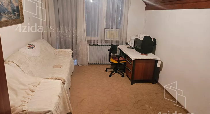 4-etažna kuća | 4zida