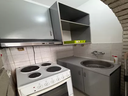 Sremska 5 | 4zida.rs