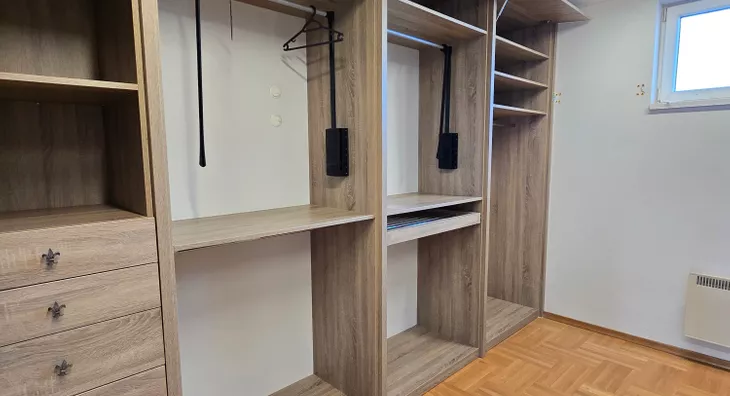 Šestosoban stan | 4zida