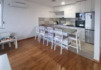 Bulevar Patrijarha Pavla (Somborski Bulevar) | 4zida.rs