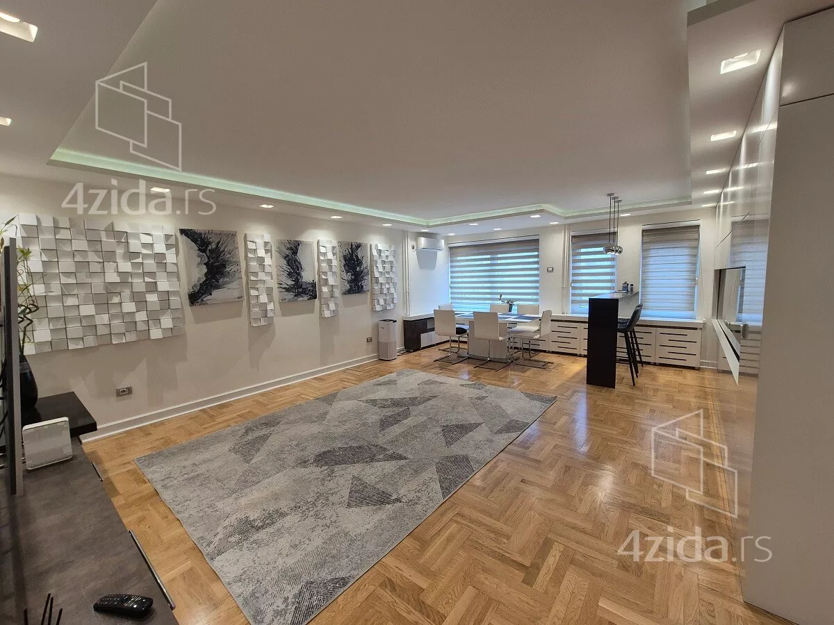 Petosoban stan | 4zida