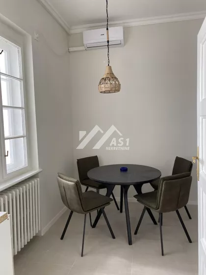 Grčkoškolska | 4zida.rs