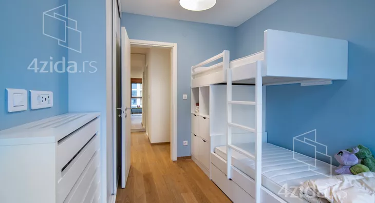 Petosoban stan | 4zida