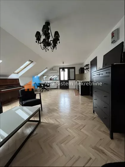 Lekino Brdo | 4zida.rs