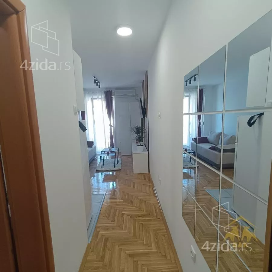 Garsonjera | 4zida
