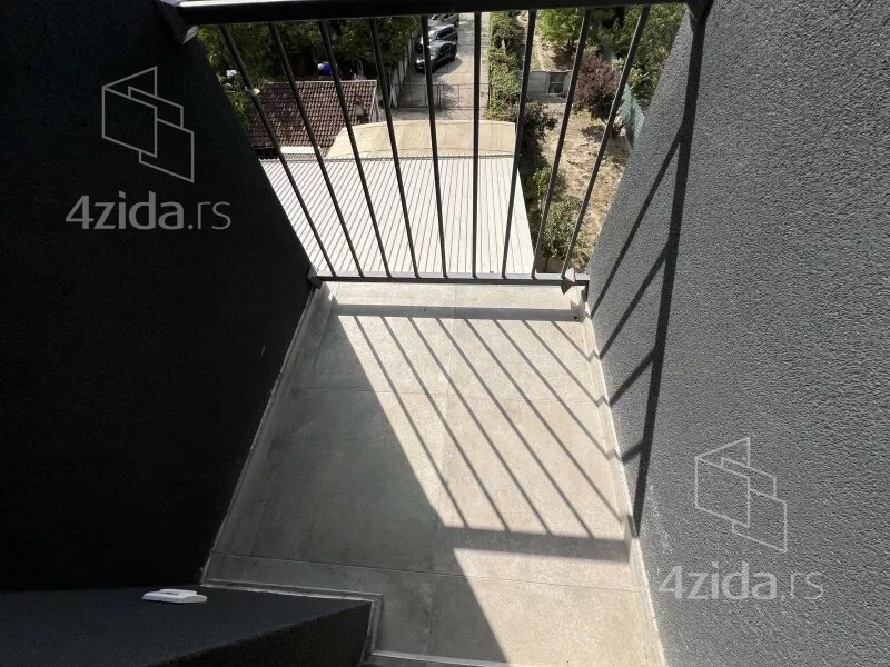 Garsonjera | 4zida