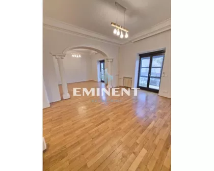 Autokomanda | 4zida.rs