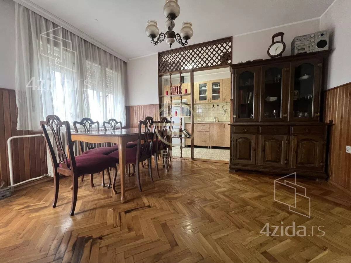 Kuća | 4zida