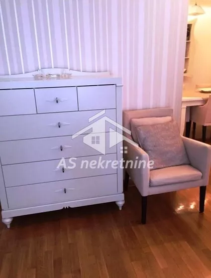 Atelje 212 | 4zida.rs