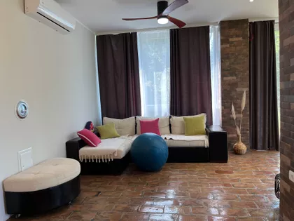 Jovana Dučića | 4zida.rs