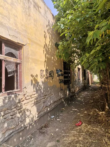 Mali Bajmok | 4zida.rs