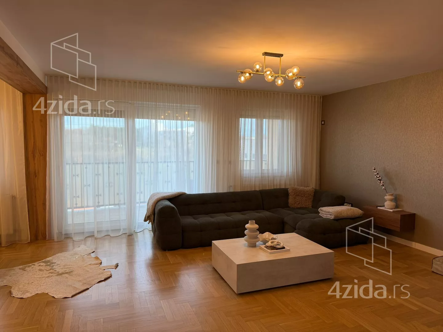 Četvorosoban stan | 4zida