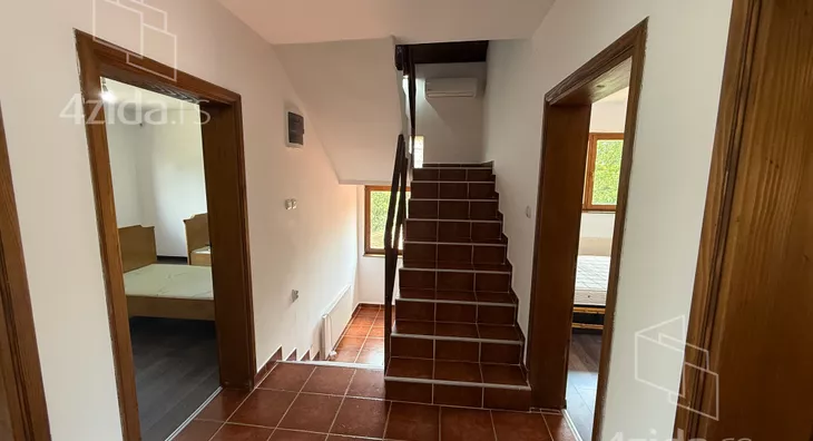 4-etažna kuća | 4zida