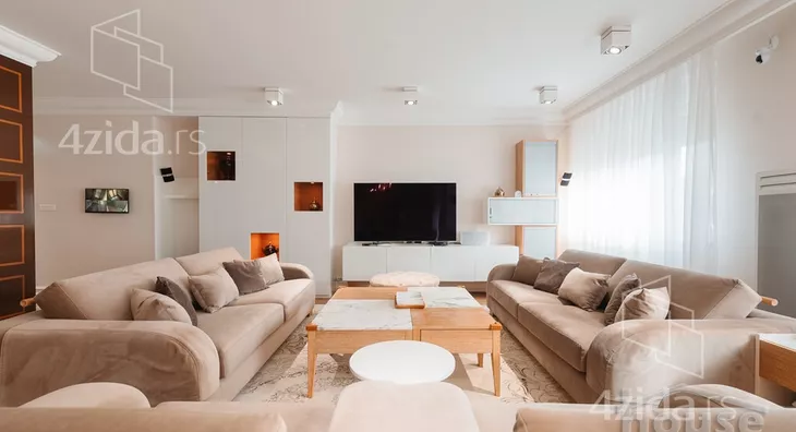 Šestosoban stan | 4zida