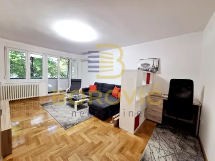 Hram Svetog Save | 4zida.rs
