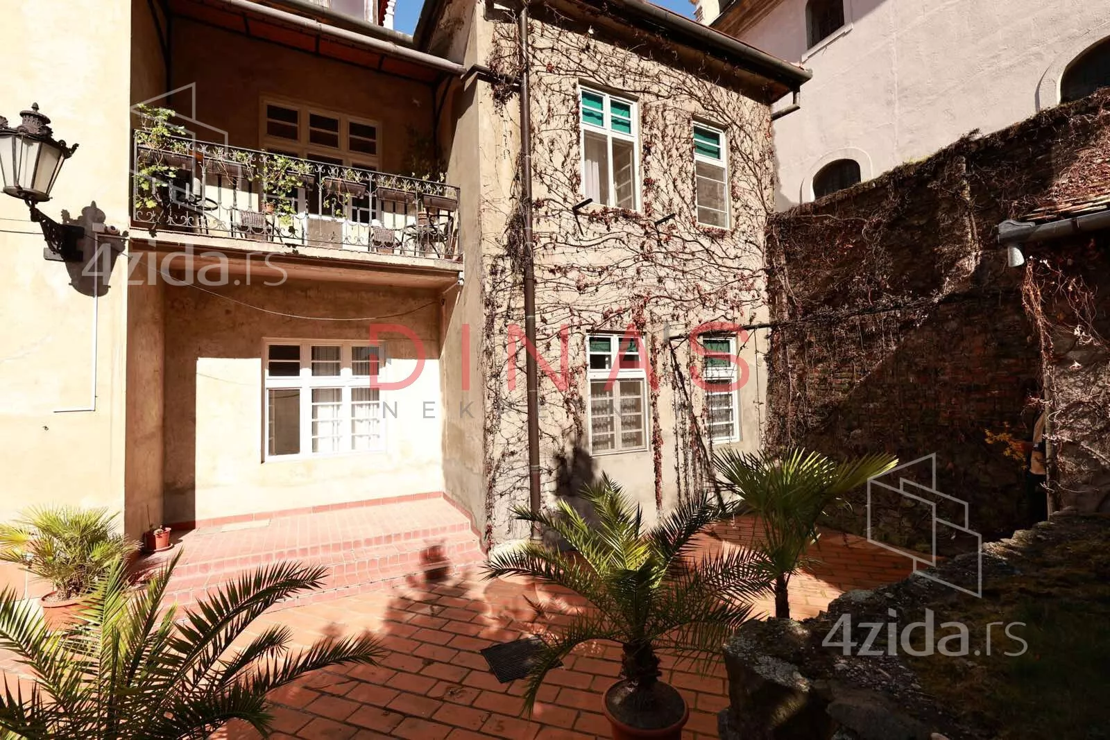 Kuća | 4zida