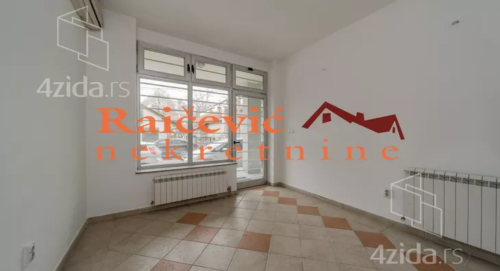 Poslovni prostor | 4zida