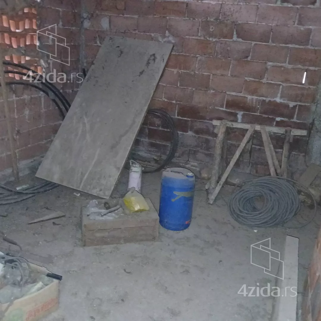 3-etažna kuća | 4zida