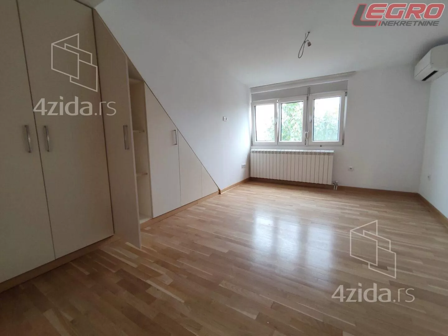 Petosoban stan | 4zida