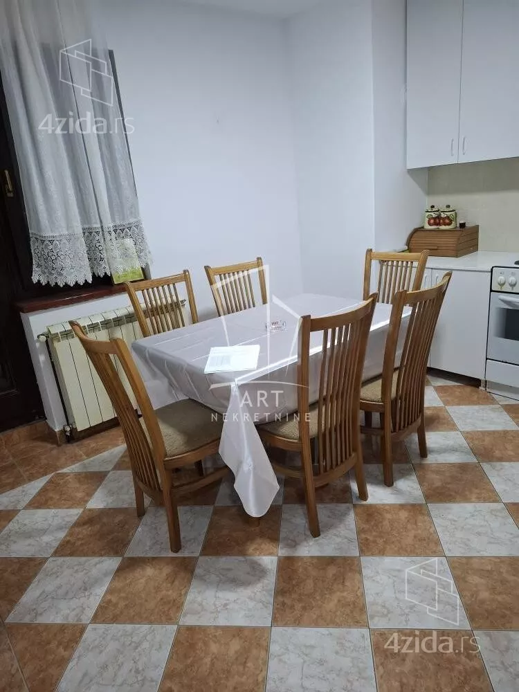 Četvorosoban stan | 4zida