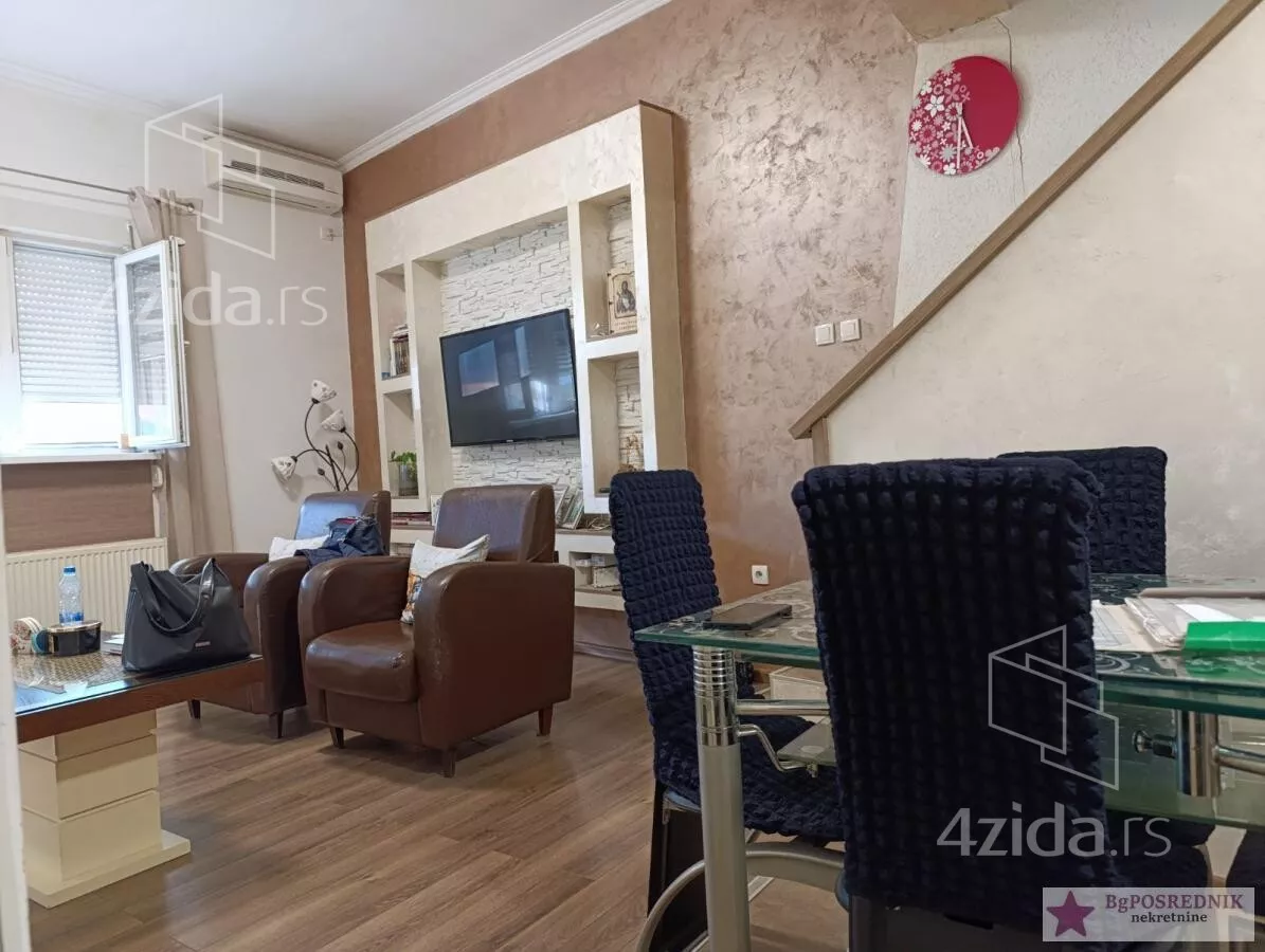 Petosoban stan | 4zida