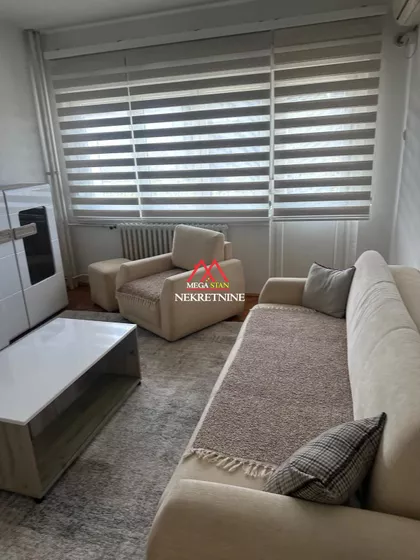 Bulevar Cara Lazara | 4zida.rs