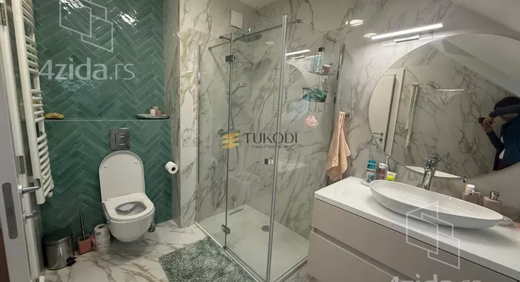 Petosoban stan | 4zida