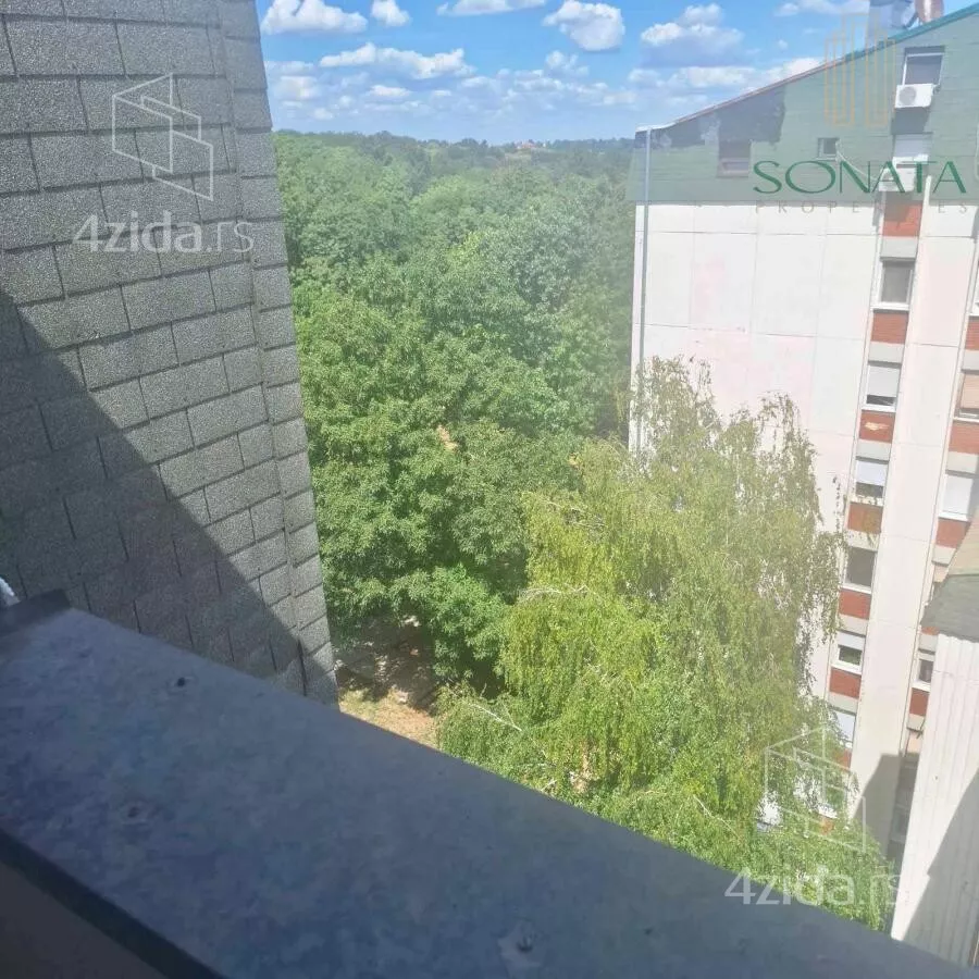 Četvoroiposoban stan | 4zida