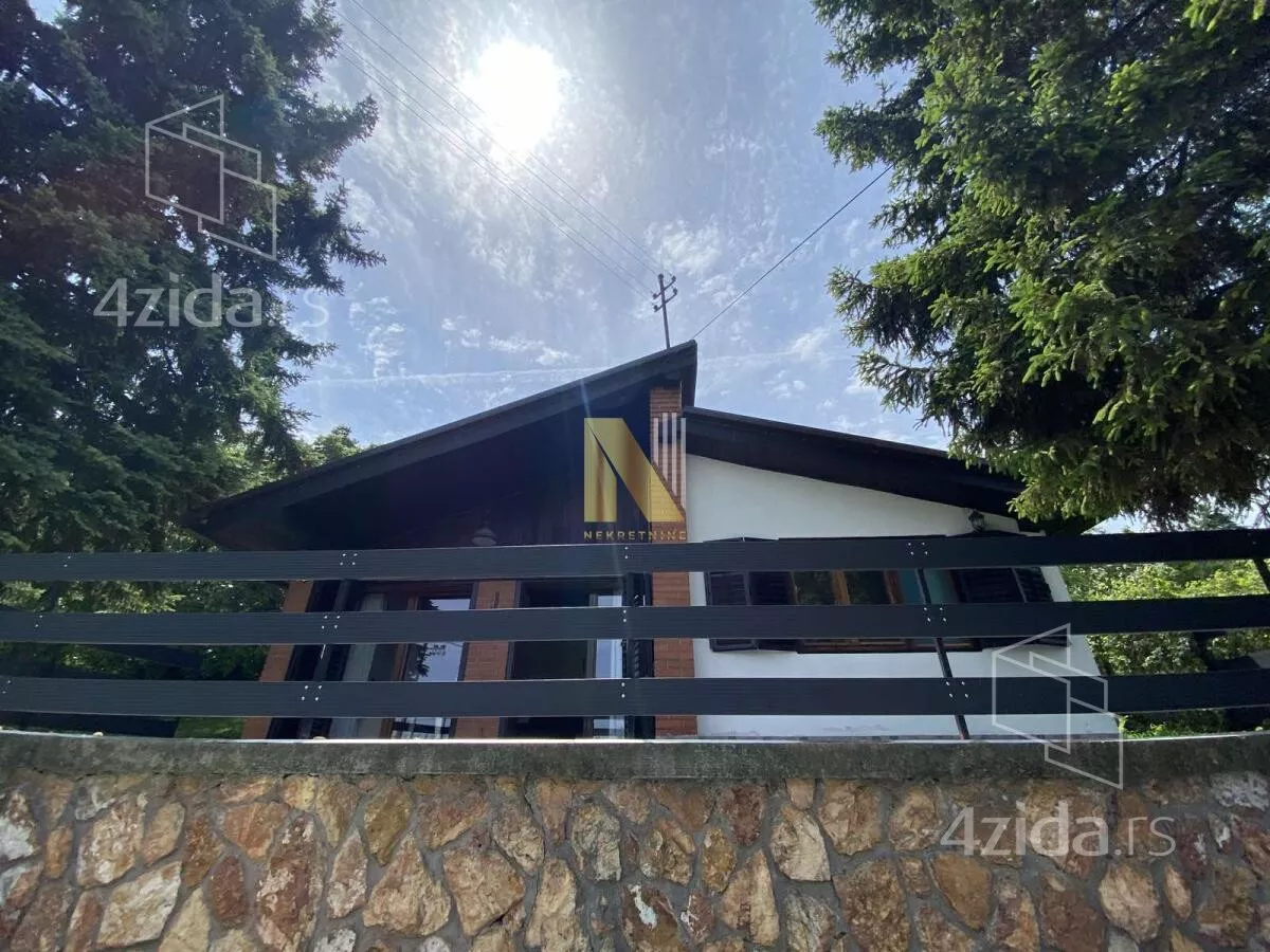 Kuća | 4zida