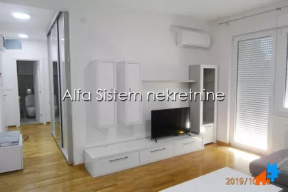 Crveni Krst Vračar | 4zida.rs