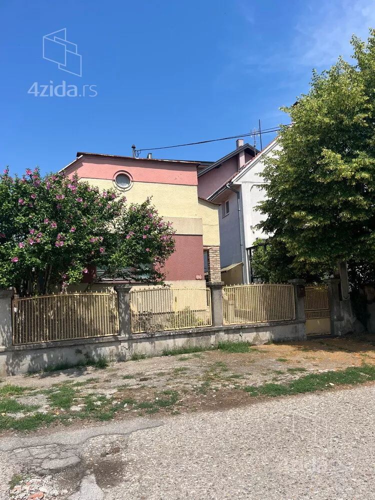 Kuća | 4zida