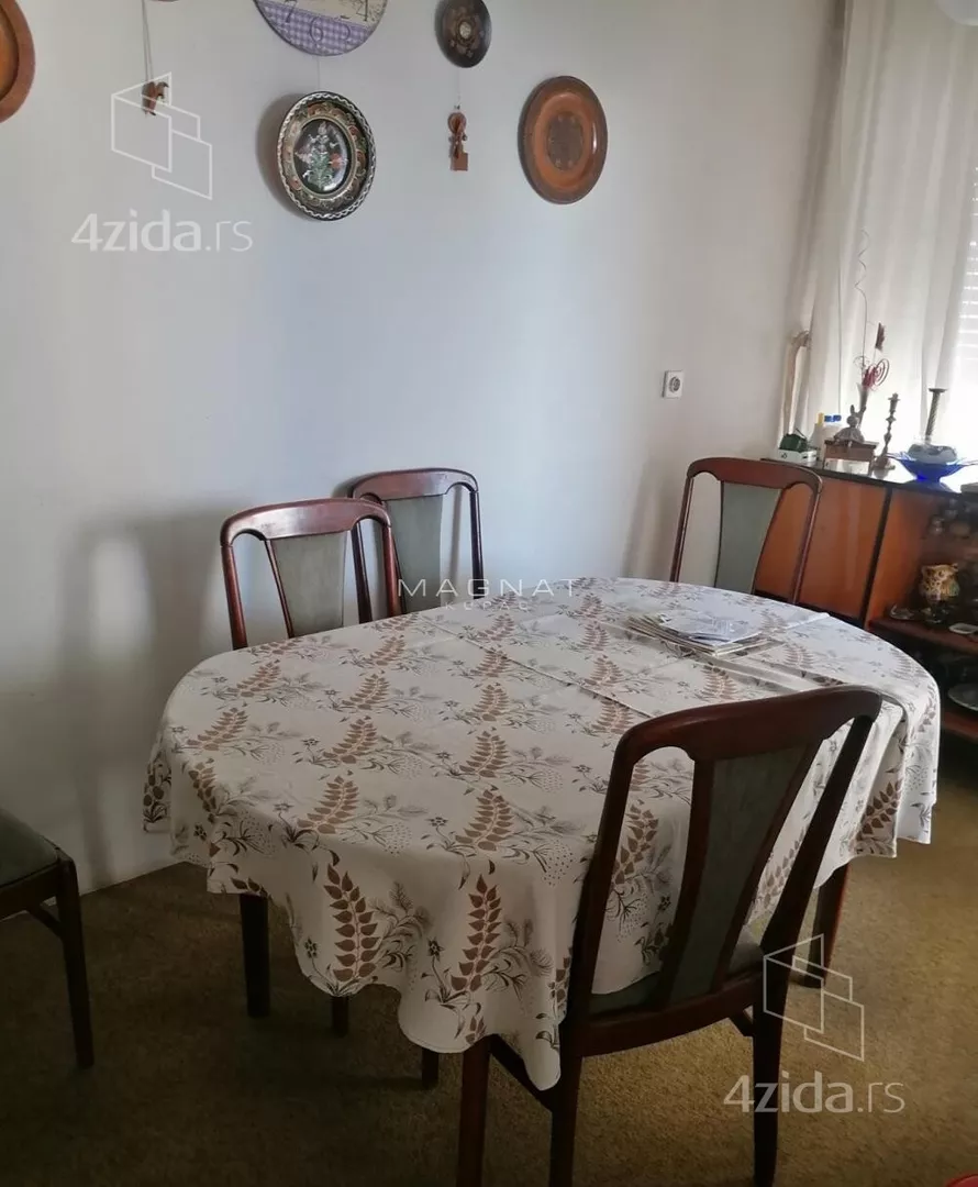 Troiposoban stan | 4zida