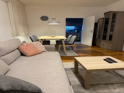 Ustanička | 4zida.rs