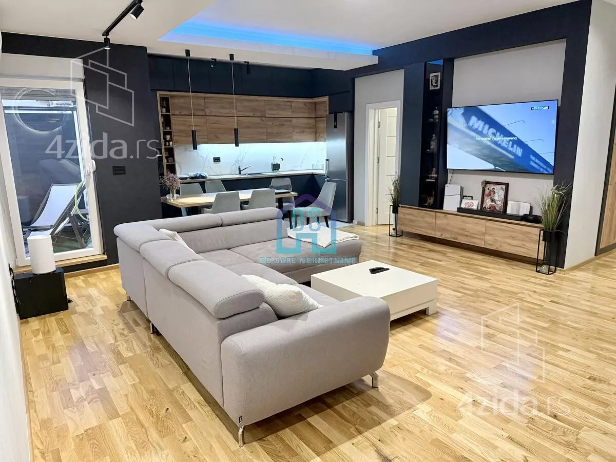 Četvorosoban stan | 4zida