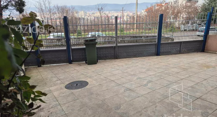4-etažna kuća | 4zida