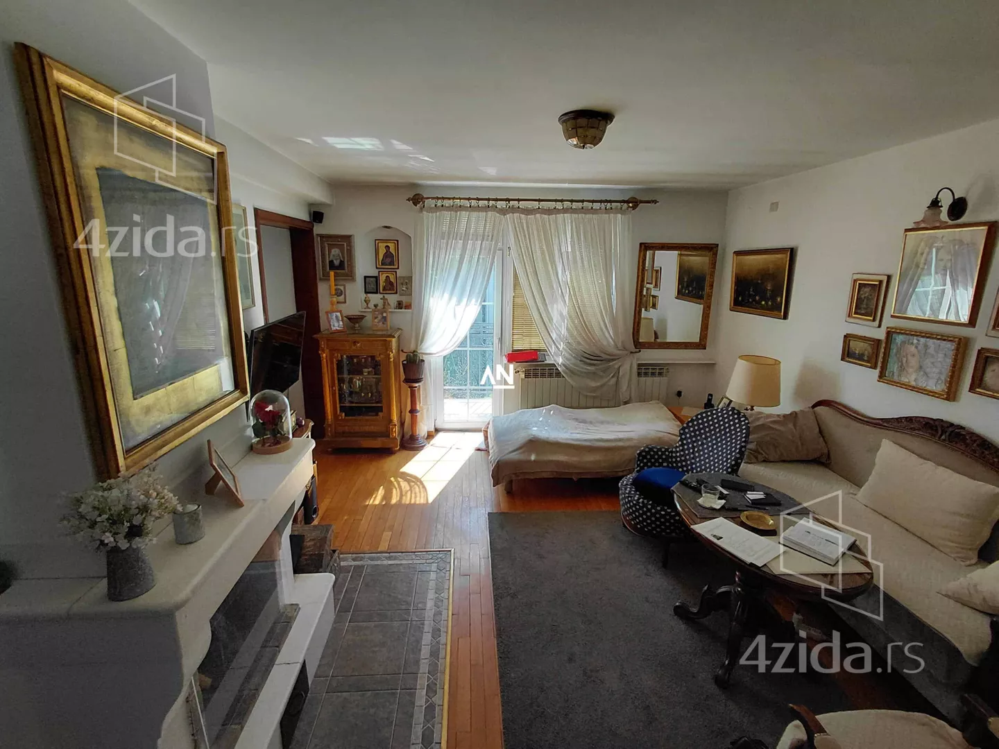 Petosoban stan | 4zida