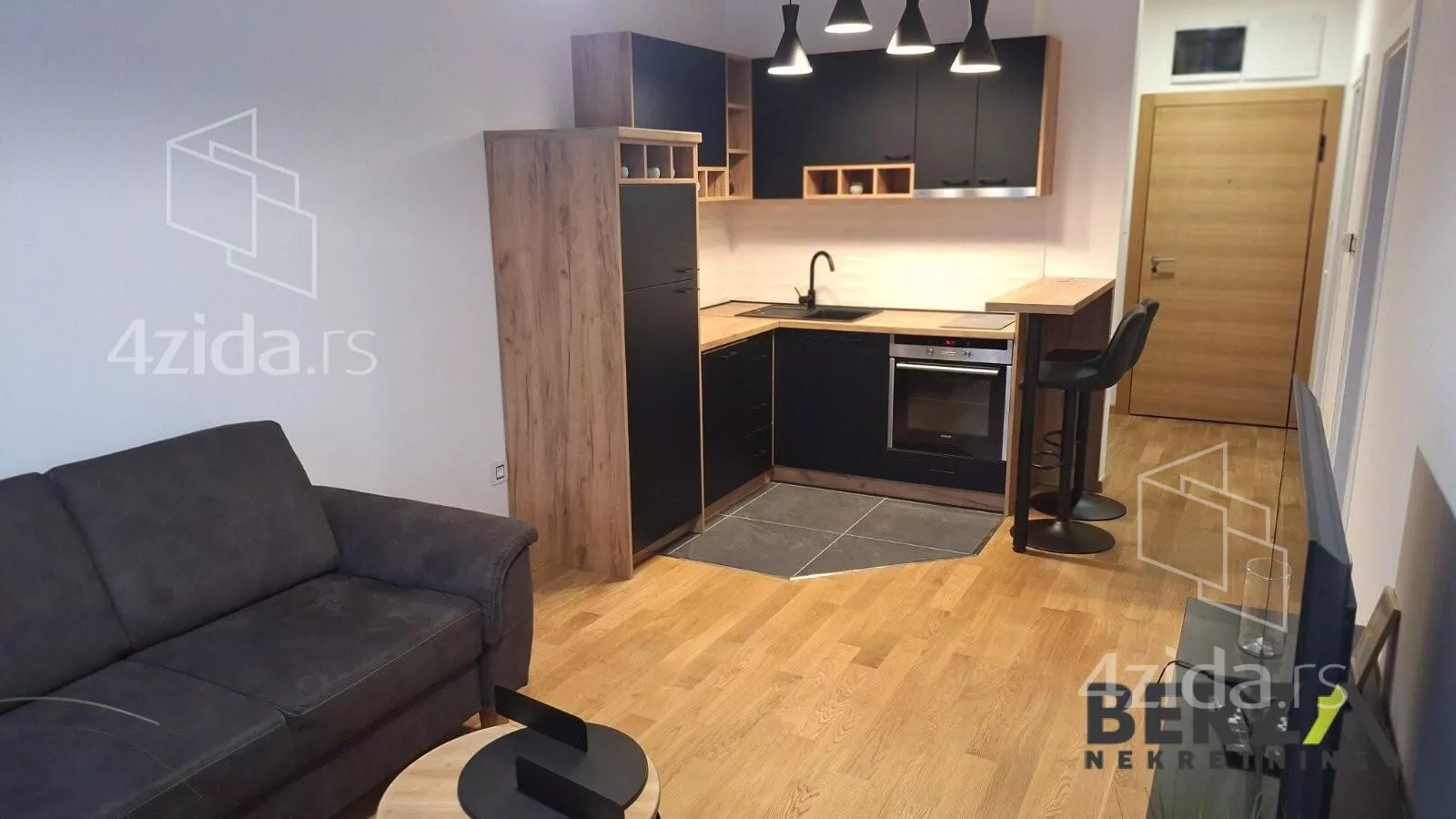 Jednoiposoban stan | 4zida