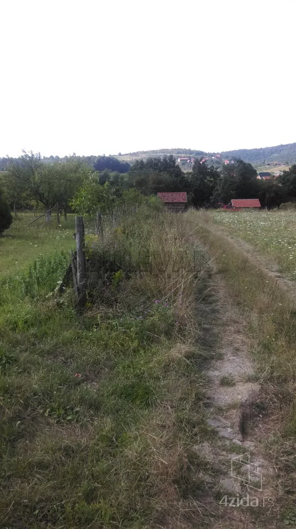 Građevinsko zemljište | 4zida