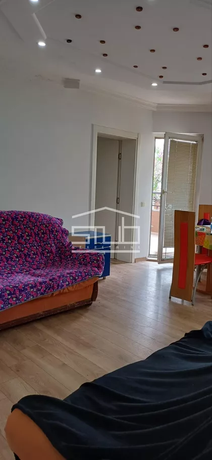 Železnik | 4zida.rs