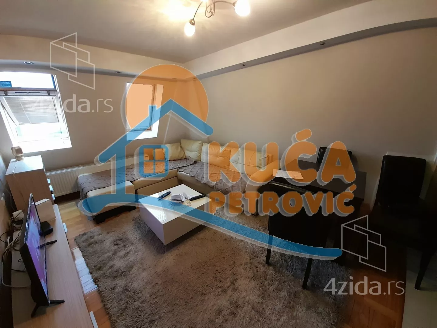 Dvoiposoban stan | 4zida