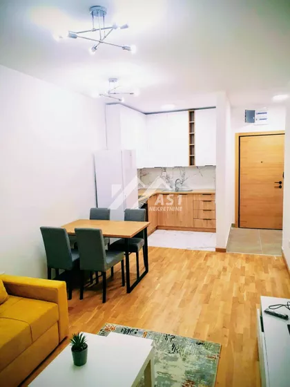 Rumenački put | 4zida.rs