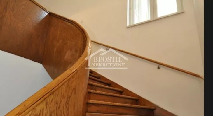 Šestosoban stan | 4zida