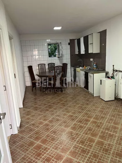 Svetosavska | 4zida.rs