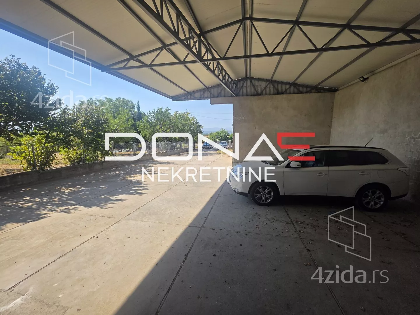 Hala | 4zida