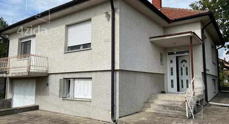 Kuća | 4zida