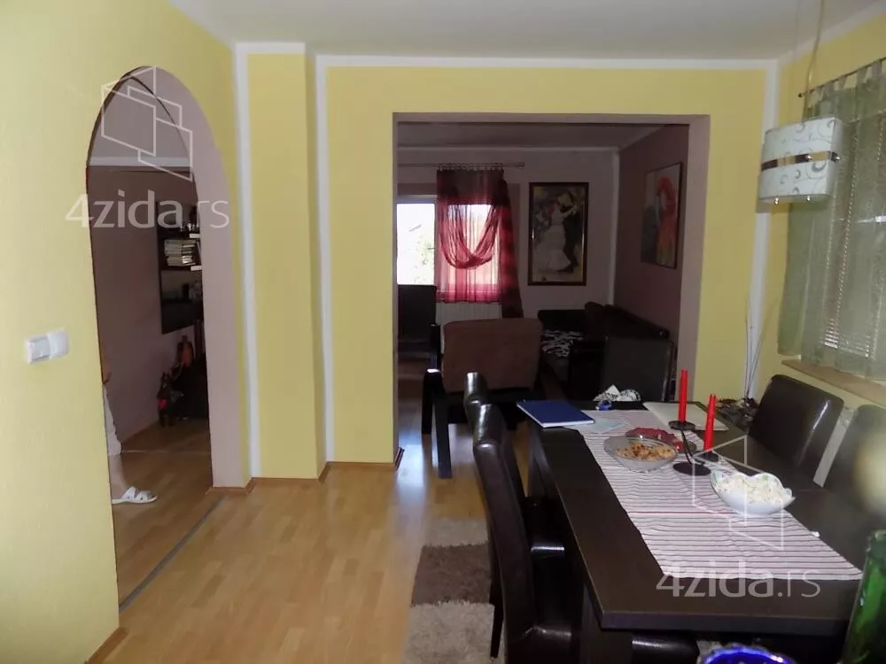 Kuća | 4zida