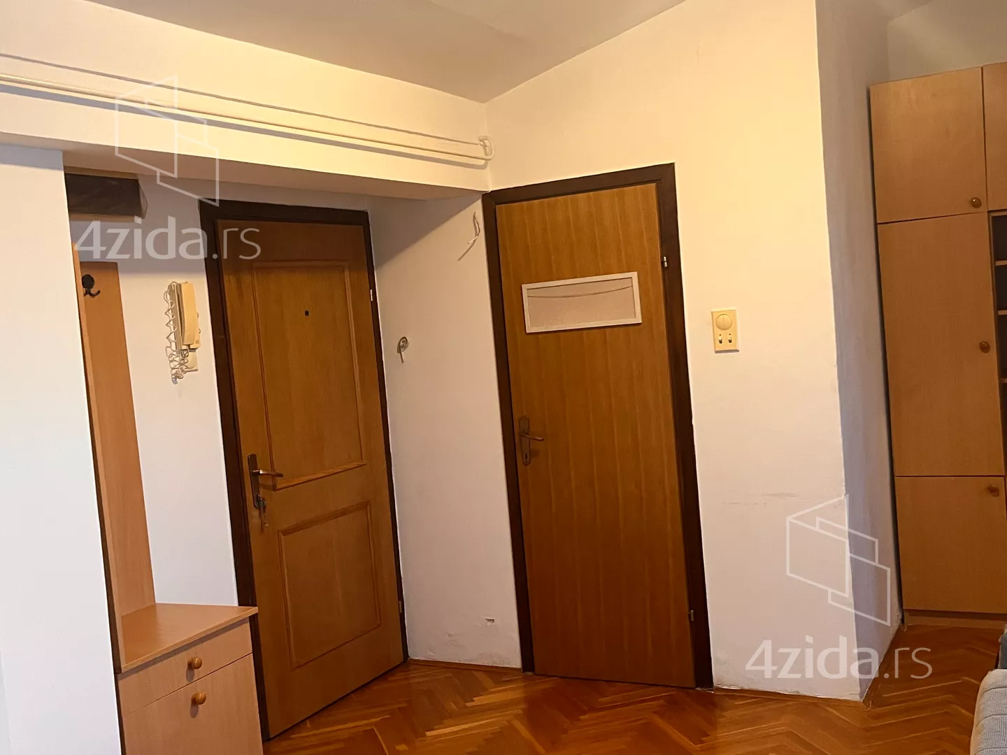 Garsonjera | 4zida