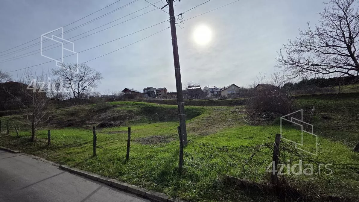 Plac | 4zida